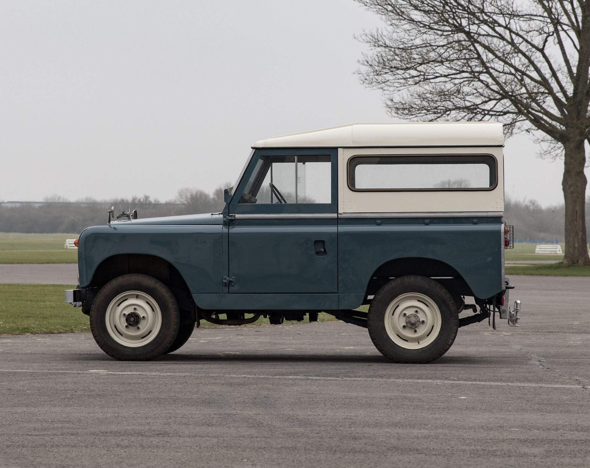 Electrogenic electric series 2 Land Rover